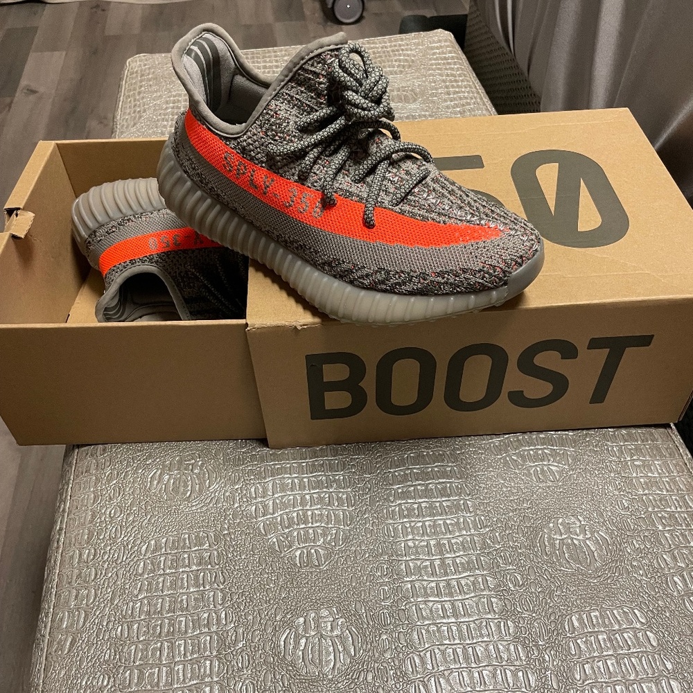 YEEZY 350 BOOST